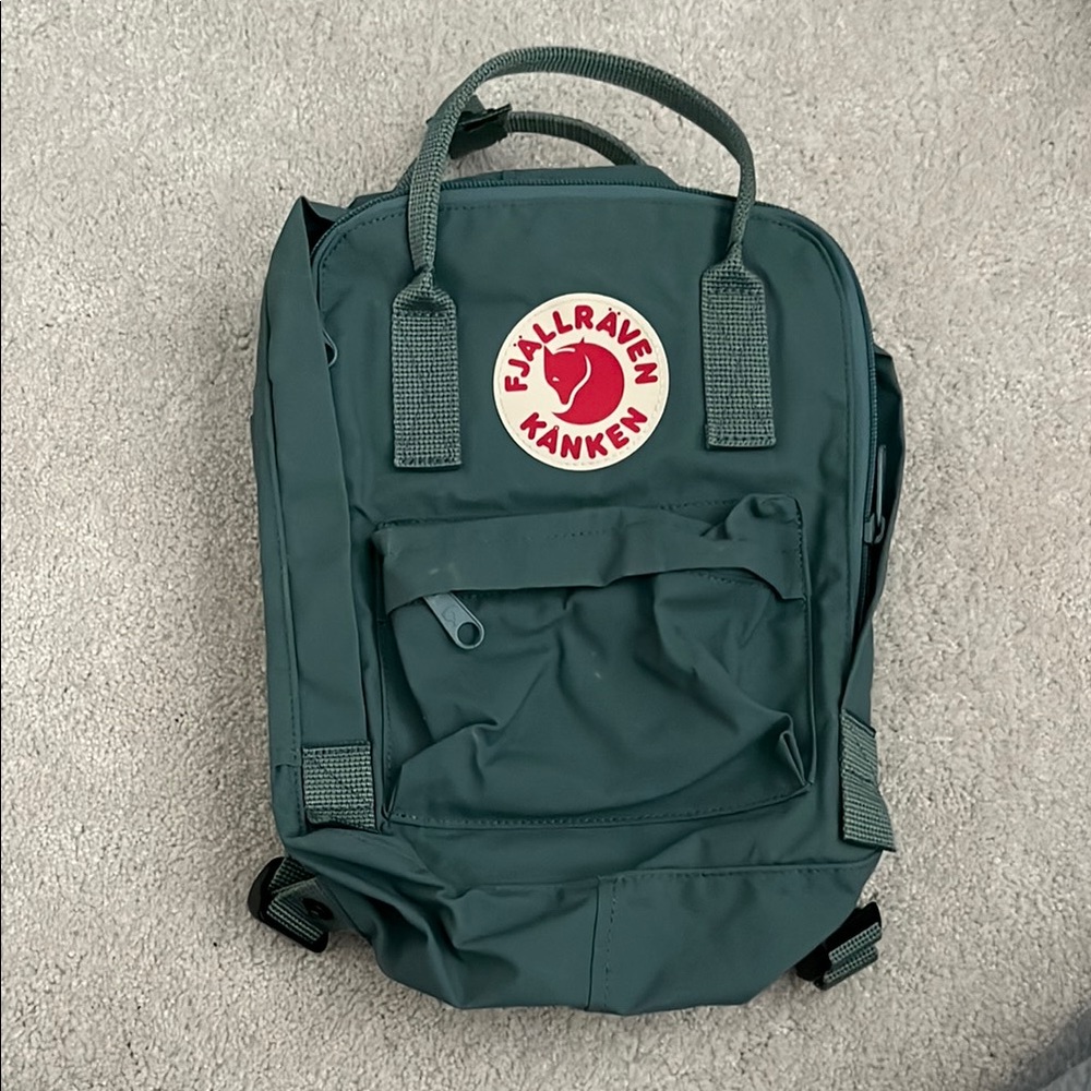 Fjallraven Green Mini Bag with Iconic Design